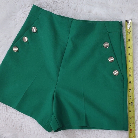 ZARA High Waisted Green Women's Shorts with Button Detail - Picture 9 of 16